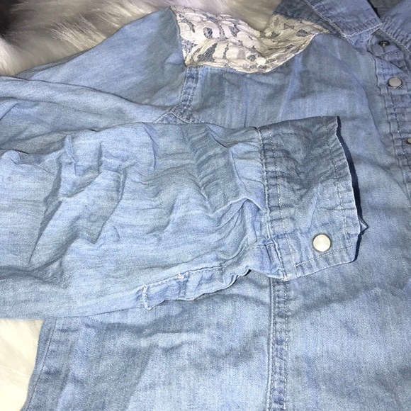 Chambray button up - Picture 4 of 7